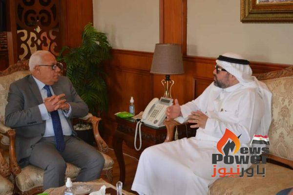محافظ بورسعيد يستقبل الرئيس التنفيذي لمجموعة الشريف للفنادق والسياحة ويرحب بالمشروع السياحى الكبير للشركة بالمحافظة