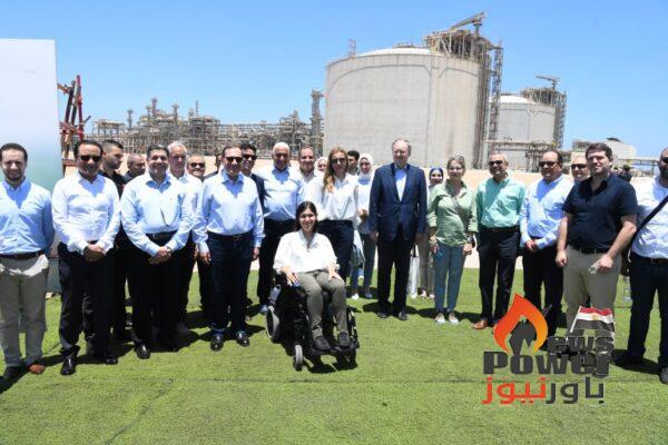 الملا يقوم بجولة ميدانية لمجمع اسالة الغاز بدمياط برفقة عدد من وزراء منتدى غاز المتوسط ومفوضة الطاقة الأوربية