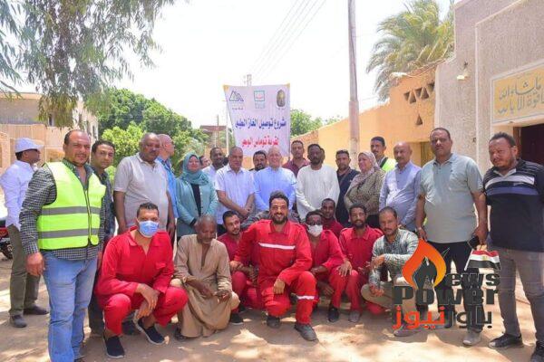 بحضور محافظ الأقصر .. غاز مصر تطلق اول شعلة غاز طبيعي لأول وحدة سكنية بتوماس اسنا