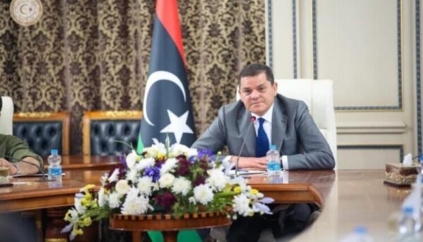 الدبيبة يصدر قرارا بتشكيل لجنة التسليم والتسليم بعد اقالة رئيس المؤسسة الوطنية للنفط