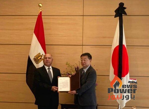 وزير النقل يسلم رسالة من السيد رئيس الجمهورية إلى رئيس الوزراء الياباني