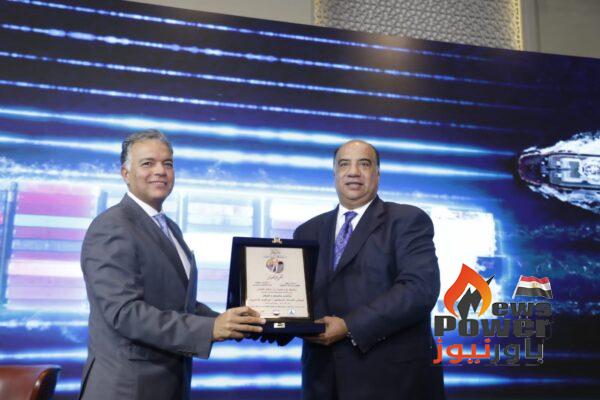 صور المكرمين على هامش ملتقى منظومة  النقل البحرى العربى بين النظرية والتطبيق