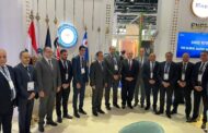 الملا يتفقد جناح وزارة البترول بمعرض اديبك 2022