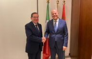 الملا يلتقى الرئيس التنفيذى لشركة eni على هامش معرض اديبك 2022