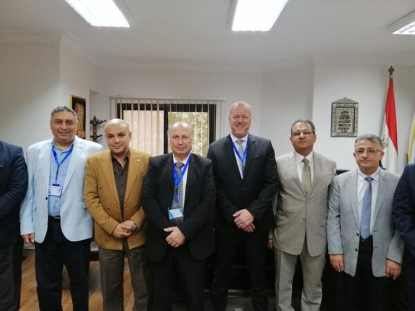 تنفيذا لتعليمات وزارة البترول .. بترونفرتيتي تقلص نفقاتها وترشد استهلاكها و تهبط بإيجار مقرها من 12 مليون سنوياً لمليون و120 ألف