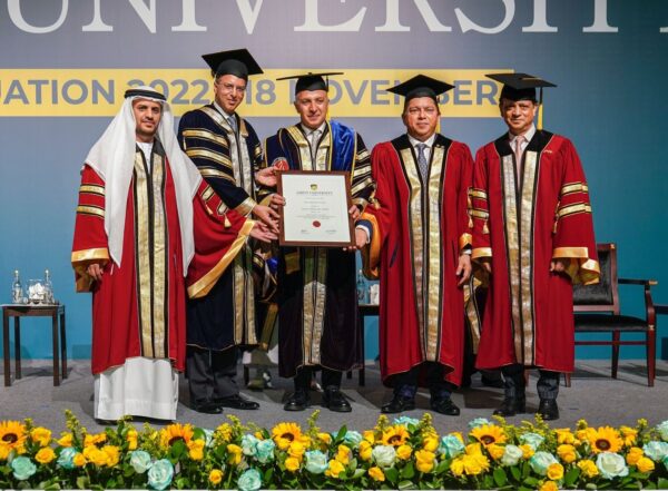 جامعة أميتي دبي تمنح المهندس احمد السويدي الدكتوراة الفخرية في مجال الفلسفة