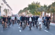 الرئيس السيسي يقوم بجولة تفقدية فجر اليوم بالدراجة فى مدينة شرم الشيخ .