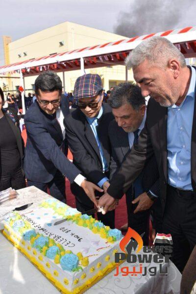 نفط ميسان التابع للعراق يحتفل بوصول الطاقة الانتاجية للحقل الى 300 الف برميل زيت يومي .
