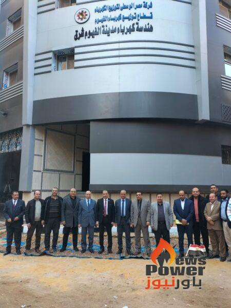بالصور .. رئيس شركة مصر الوسطى لتوزيع الكهرباء يفتتح أكبر مركز خدمة متطور للمشتركين بالفيوم