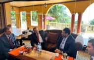 خاص بالصور : وزير الكهرباء الليبى يلتقي وفد وزارة الكهرباء المصري على هامش مؤتمر منظمة دول شرق افريقيا للربط الكهربائي باوغندا.