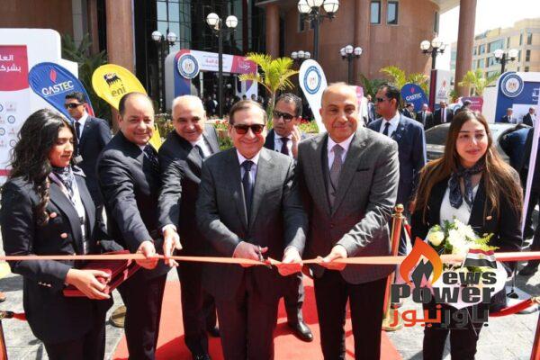 الملا يفتتح أول مركز متنقل لتحويل وصيانة السيارات العاملة بالغاز الطبيعى لغازتك