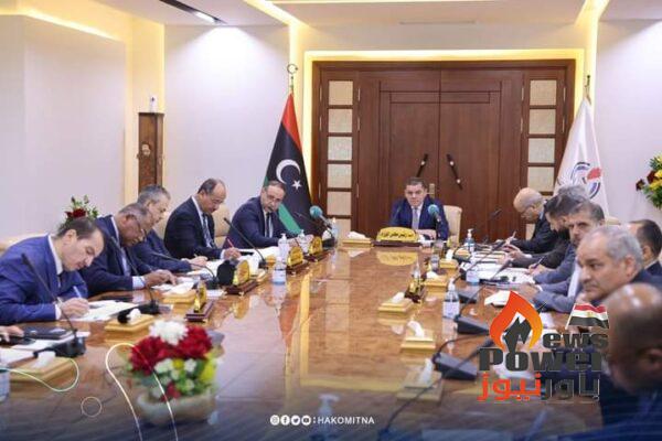بحضور رئيس الوزراء الليبي .. المؤسسة الوطنية للنفط تناقش الميزانية التقديرية وخطط رفع الإنتاج إلى 2 مليون برميل