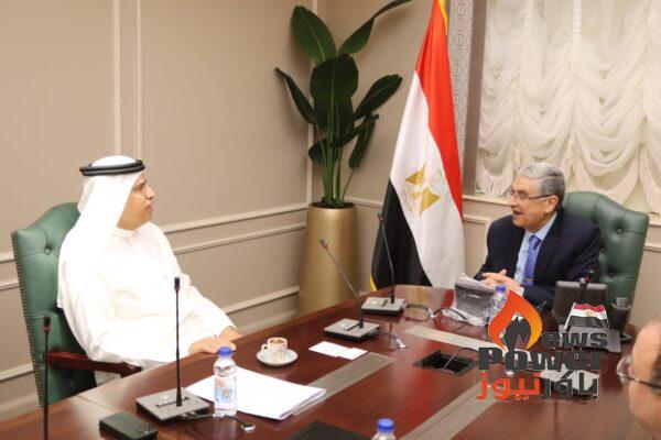 شاكر يستقبل نائب سفير الامارات بالقاهرة و الرئيس التنفيذي لشركة الامارات العالمية للالمنيوم لبحث سبل الاستثمار في مصر