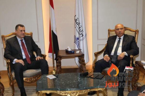 وزيرا النقل والسياحة والآثار يعقدان اجتماعاً لمتابعة آخر المستجدات الخاصة بتنفيذ استراتيجية تعظيم سياحة اليخوت في مصر