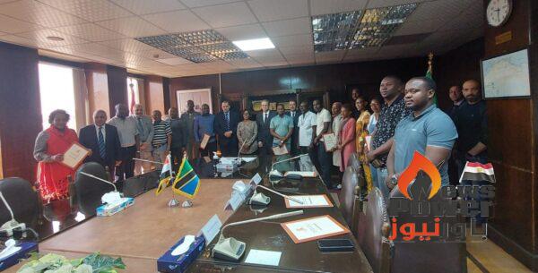 الكهرباء : احتفالية لإنتهاء البرنامج التدريبى لعدد (20) متدرب من هيئة كهرباء الريف بدولة تنزانيا