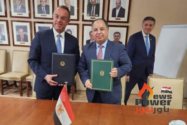 مصر توقع مع اليونان مذكرة تفاهم لتعزيز التعاون في مشروعات واعدة للربط الكهربائي بين البلدين