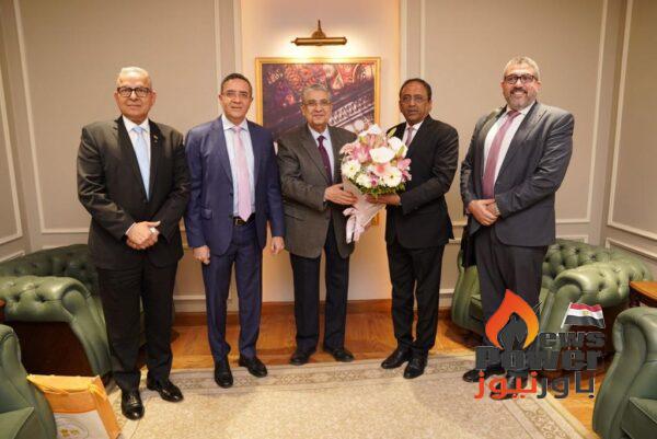 شاكر يستقبل سفير الهند بالقاهرة والرئيس التنفيذى لشركة L&T الهندية والوفد المرافق لهما لبحث التعاون والاستثمار المستقبلى على أرض مصر