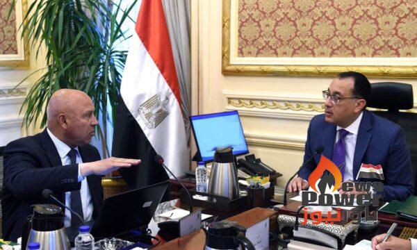 رئيس الوزراء يتابع الموقف التنفيذي لعدد من مشروعات وزارة النقل