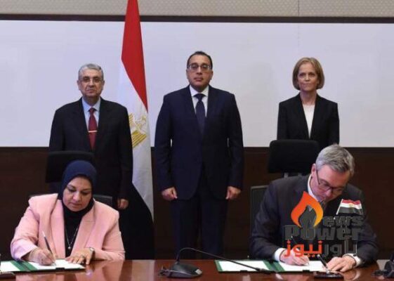 رئيس الوزراء يشهد توقيع مذكرة تفاهم لبدء دراسات مشروع تصدير الطاقة المتجددة من مصر إلى أوروبا عبر إيطاليا