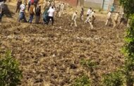 في حضور قوات الأمن .. كهروميكا تنفذ برج 82 بالقوة الجبرية في الخط الكهربائي الزقازيق/ههيا جهد 66 ك.ف ..صور