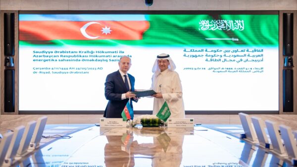 وزير الطاقة السعودى يجتمع مع  وزير الطاقة في جمهورية أذربيجان ويوقعان اتفاقية للتعاون بين البلدين فى مجال الطاقة