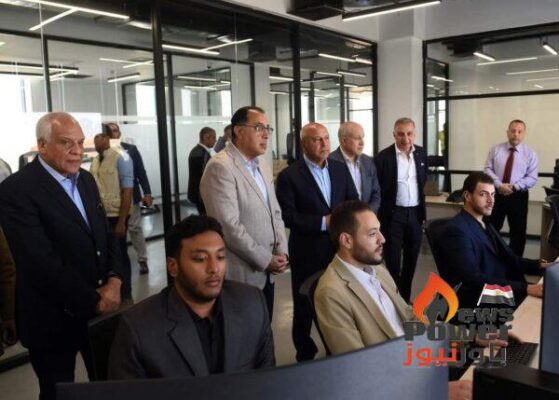 رئيس الوزراء يتفقد ميناء السادس من أكتوبر الجاف بعد تشغيله تجريبياً خلال مؤتمر المناخ COP27