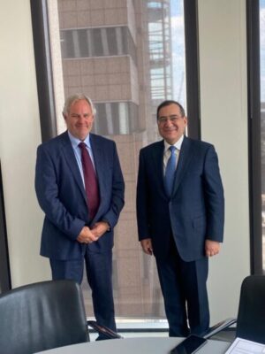 الملا : إعداد دراسة  مع البنك الدولي حول نماذج جديدة ومبتكرة يمكن تطبيقها لتحسين اقتصاديات مشروعات التقاط الكربون وتخزينه