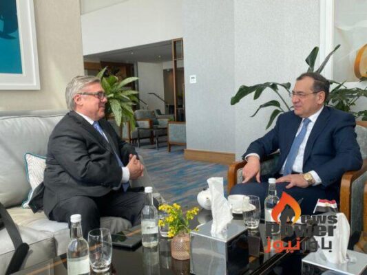 الملا يناقش مع الرئيس التنفيذى لشركة شيفرون العالمية للاستكشاف أنشطة الشركة فى مصر