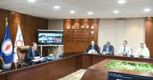 باور نيوز ينشر تفاصيل الإجتماع الأول للجنة العليا لمتابعة منظومة تداول وتوزيع المنتجات البترولية