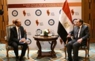 الملا يعقد جلسة مباحثات مع مجدى حبيب مدير مركز أبحاث كانتميت مايننج التابع لمؤسسة الموارد الطبيعية الكندية الخاصة بالتعدين