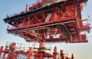خدمات البترول البحرية تنتهي من تركيب المنصة البحرية لمشروع شمال صفا .. وقريبا البدء في تنفيذ الخطين