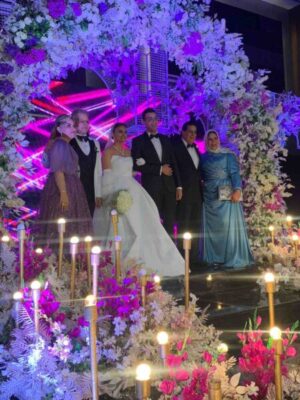 في حفل بهيج .. زفاف نجلة الأستاذة لمياء عثمان بالعلاقات العامة بشركة غرب الدلتا لإنتاج الكهرباء