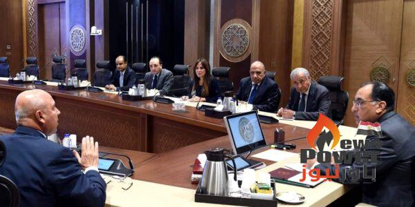 رئيس الوزراء يتابع إجراءات دعم الصناعة المصرية وزيادة الصادرات للأسواق الخارجية