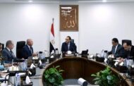 رئيس الوزراء يستعرض خطة تطوير النقل النهري