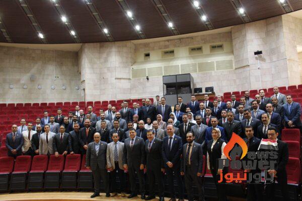 الدكتور امجد الوكيل رئيس هيئة المحطات النووية يزور أكاديمية 