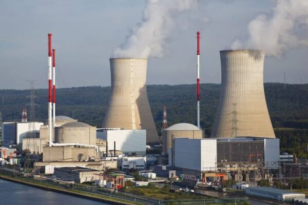 فرنسا تعلن أن الطاقة النووية وحدها لن تكون كافية لتحقيق الحياد الكربوني