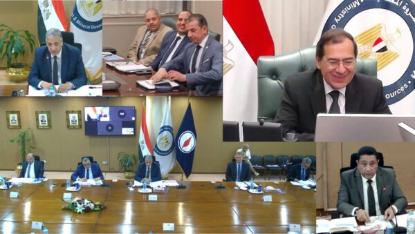 اعتماد جمعيتي ويبكو وبدر ..استلام 81 مليون برميل بتسهيلات التخزين بالميناء وشحن كمية حوالى 21 مليون برميل من خلال التسهيلات البحرية ، بالإضافة إلى إمداد معامل التكرير بكمية حوالى 59 مليون برميل