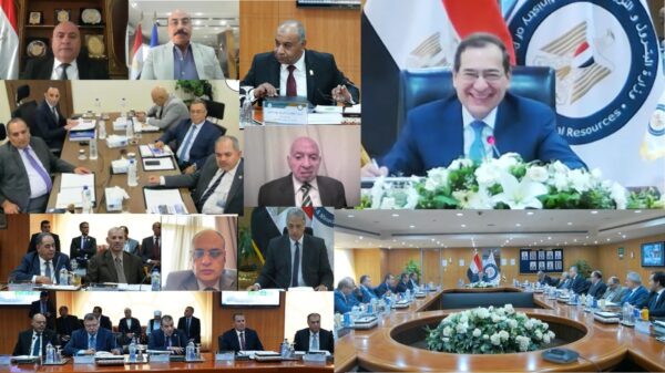 الملا خلال عمومية جنوب الوادى القابضة للبترول : نتوسع فى الغاز الطبيعى بالصعيد لتحقيق مردود يلمسه المواطن