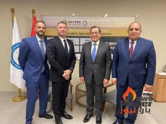 الملا يطلب من شركة اكسون موبيل العالمية للاستكشاف جهود الإسراع بتنمية مناطقها فى مصر ومنها شمال مراقيا البحرية