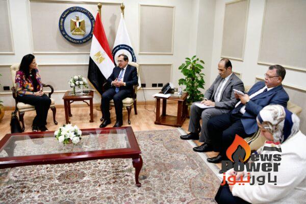 الملا : تنمية المهارات القيادية ورفع كفاءة العنصر البشرى من أولويات قطاع البترول