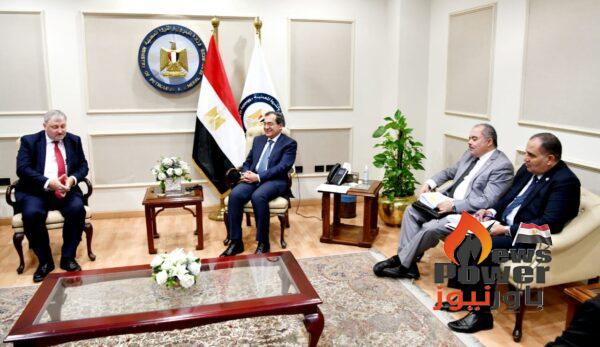 الملا يستعرض مع ترانس جلوب الكندية برنامج حفر الابار الجديدة بالصحراء الشرقية