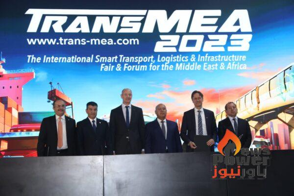 بالصور ... توقيعات مترو الأنفاق والجر الكهربائي والقطار الكهربائي السريع والقطار الكهربائي الخفيف