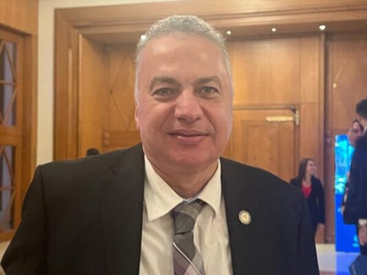 احمد الخليفة نائبا لرئيس هيئة البترول للتخطيط والمشروعات