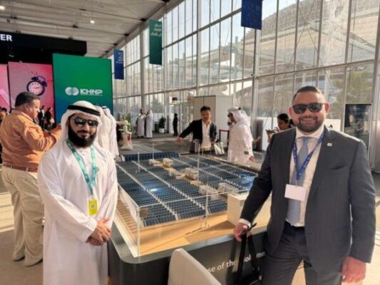 على هامش مؤتمر COP28 ..مدكور  تناقش التعاون مع هيئة كهرباء دبى فى 4 مشاريع طاقة