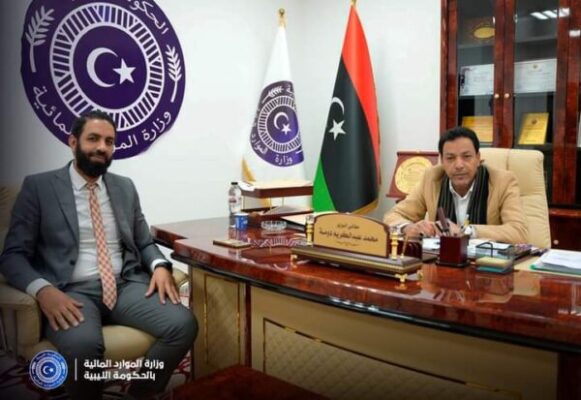 عاجل ..تحالف شركتى الكتروثروت - شحات للتحلية ينفذان اكبر مشروع للمياه والتحلية وهو خط سوسة - شحات ووزير الموارد الليبى يثنى على الشركة المصرية