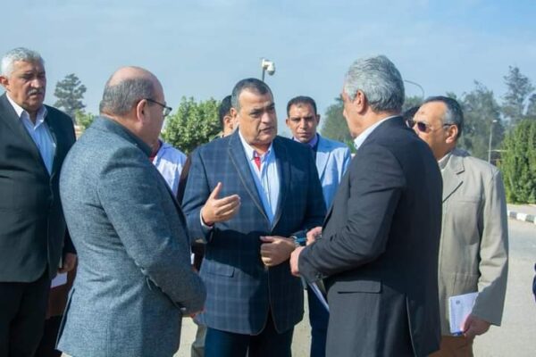 في جولة مفاجئة.. وزير الإنتاج الحربي يزور شركة «أبو زعبل» للكيماويات