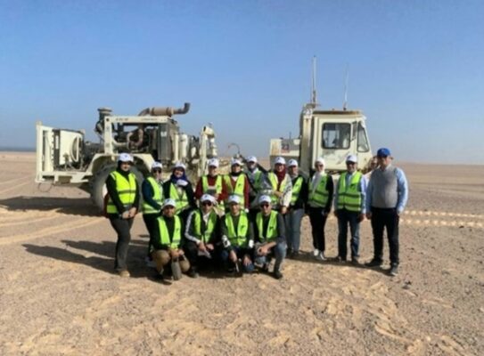 ايناب سيبترول تنظم رحلة تعليمية لطلاب 