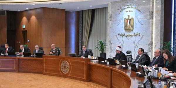 الوزراء يوافق على تعديل اتفاقيتين للبحث عن البترول والغاز  باستثمارات 232 مليون دولار