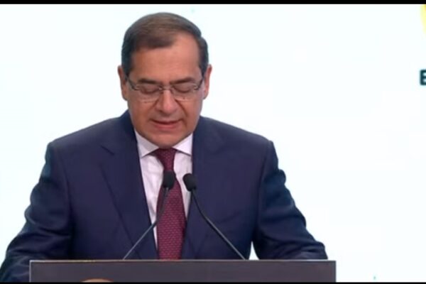 وزير البترول: 