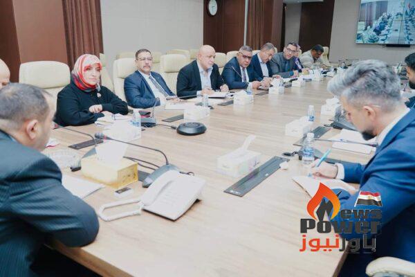 العراق يبحث مع مصدر الاماراتية تنفيذ مشروع للطاقة الشمسية بقدرة 1000 ميجا وات